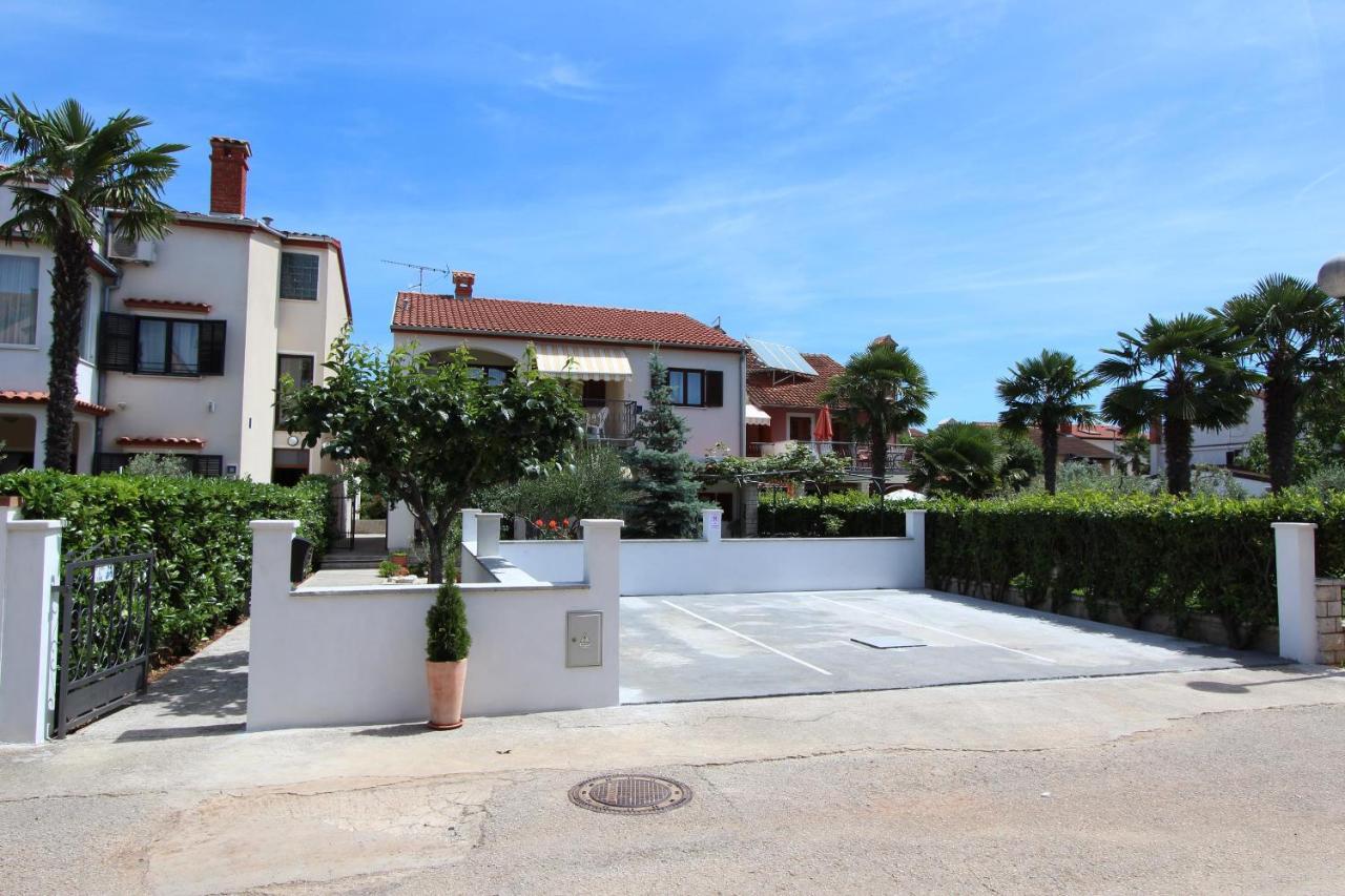 Apartments Denise Rovinj Exteriör bild